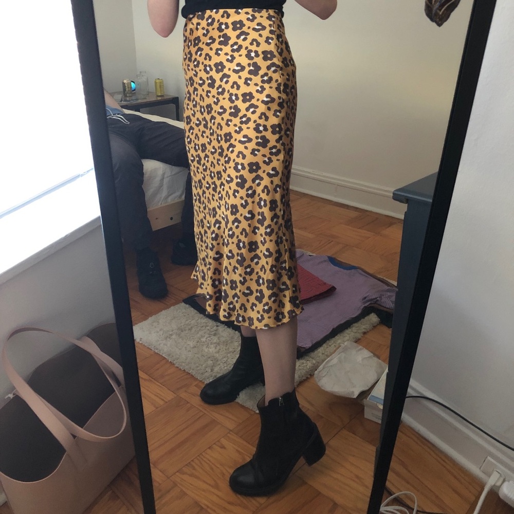 Cheetah print midi skirt